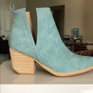 Light Blue Snake Skin Booties
